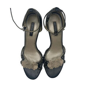Fioni Black Open Toe High Heels with Faux Flowers‎ Size 7